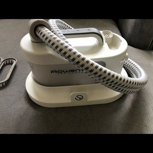 Rowenta Pro compact steamer